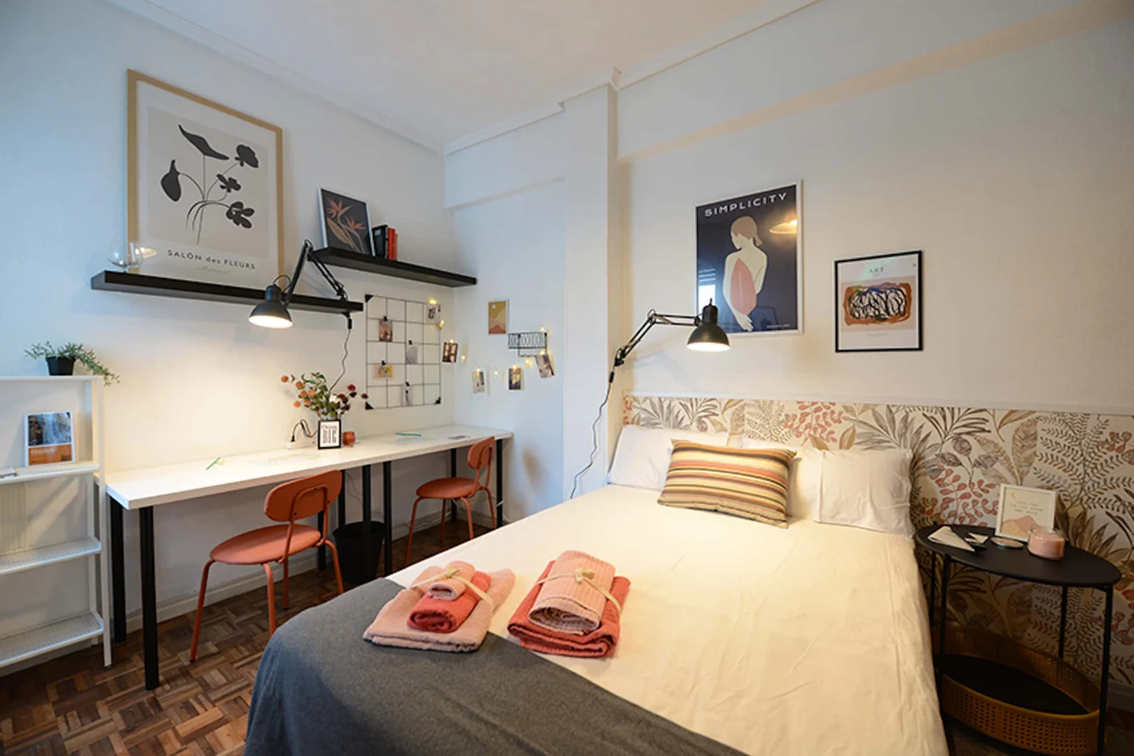 Quarto de estudante económico perto do campus em 