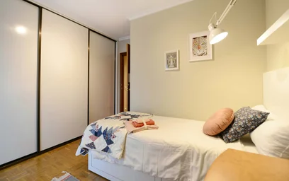 Private room at Julián Zugazagoitia Kalea, Ibaiondo, 48003 Bilbo, Bizkaia, Spain, image 5 of 24