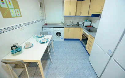 Stanza privata in García Rivero Maisuaren Kalea, 48009 Bilbo, Bizkaia, Spain, immagine 11 di 19