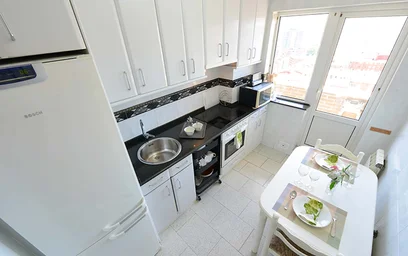 Quarto privado em Lezamako Trenbide Zaharreko Bidea, 48007 Bilbo, Bizkaia, Spain, imagem 12 de 29