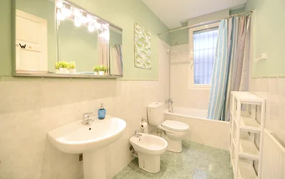 Stanza privata in García Rivero Maisuaren Kalea, 48009 Bilbo, Bizkaia, Spain, immagine 7 di 18