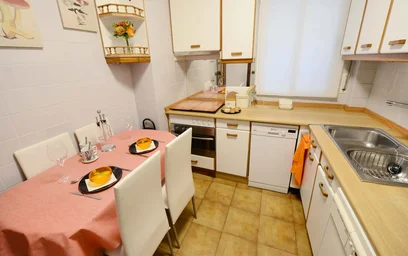 Quarto privado em Fika Kalea, 48006 Bilbo, Bizkaia, Spain, imagem 16 de 21