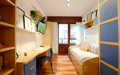 Quarto privado em Fika Kalea, 48006 Bilbo, Bizkaia, Spain, imagem 3 de 21