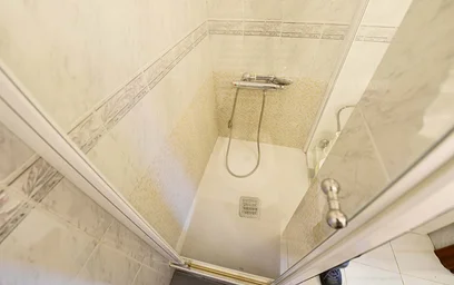 Quarto privado em Lezamako Trenbide Zaharreko Bidea, 48007 Bilbo, Bizkaia, Spain, imagem 11 de 30