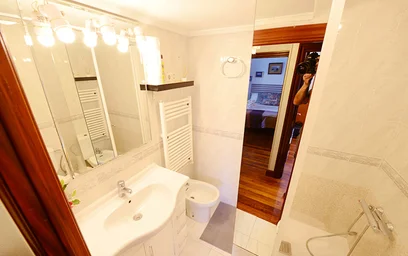 Quarto privado em Lezamako Trenbide Zaharreko Bidea, 48007 Bilbo, Bizkaia, Spain, imagem 8 de 30