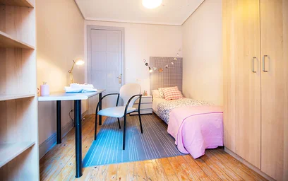 Quarto privado em Fika Kalea, 48006 Bilbo, Bizkaia, Spain, imagem 6 de 17