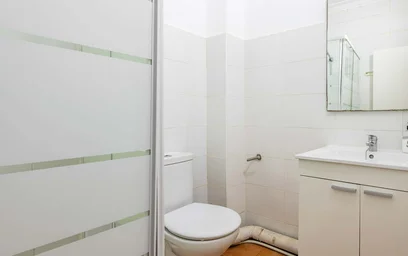 Chambre privée à Gran Via del Marqués del Túria, 46, 1º, L'Eixample, 46005 València, Valencia, Spain, image 12 de 30