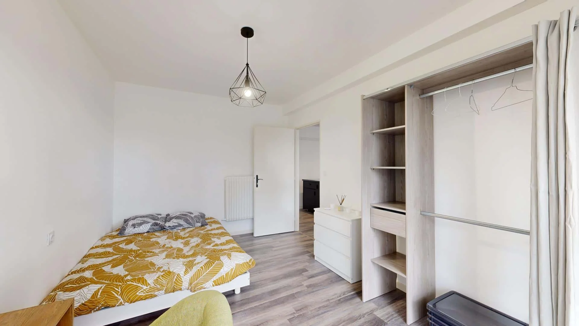 Habitación estudiantil económica con ubicación conveniente en 