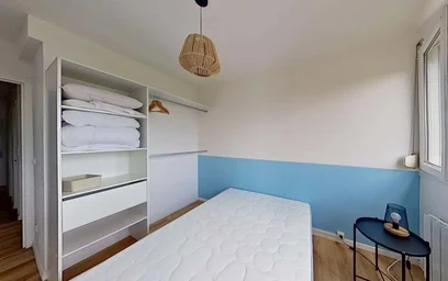 Quarto privado em 1 Sq. des Cloteaux, 35200 Rennes, France, imagem 3 de 12