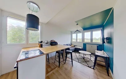 Quarto privado em 1 Sq. des Cloteaux, 35200 Rennes, France, imagem 8 de 12