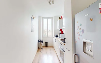 Stanza privata in 49 Rue François Simon, 13004 Marseille, France, immagine 10 di 16