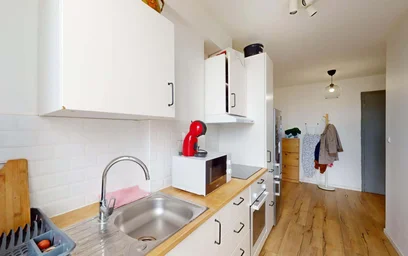 Stanza privata in 49 Rue François Simon, 13004 Marseille, France, immagine 11 di 16