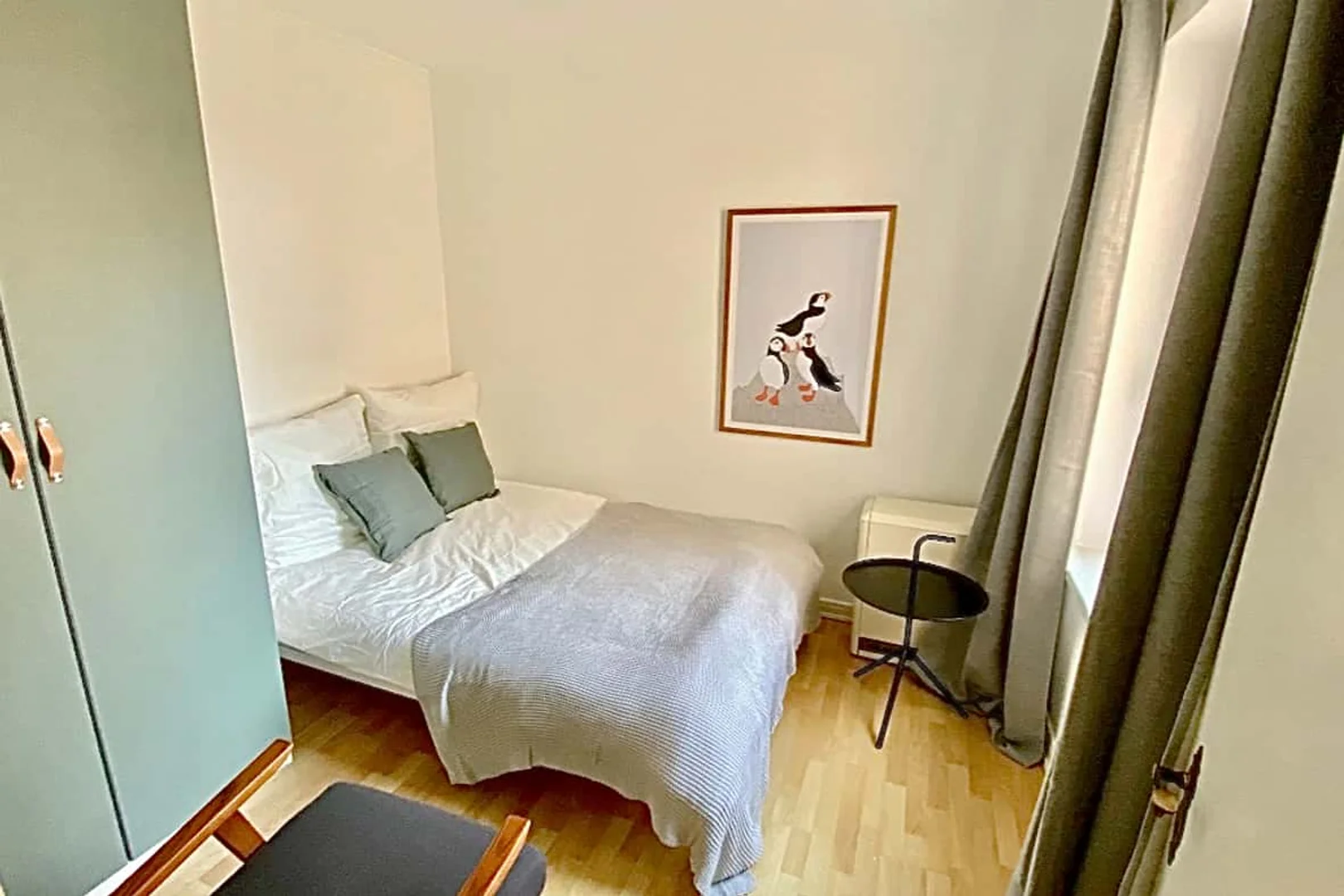 Habitación acogedora para estudiantes disponible en 