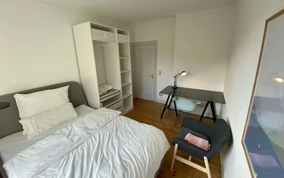 Habitación privada en Dorotheenstraße 3-5, 22301 Hamburg-Nord, Germany, imagen 2 de 32