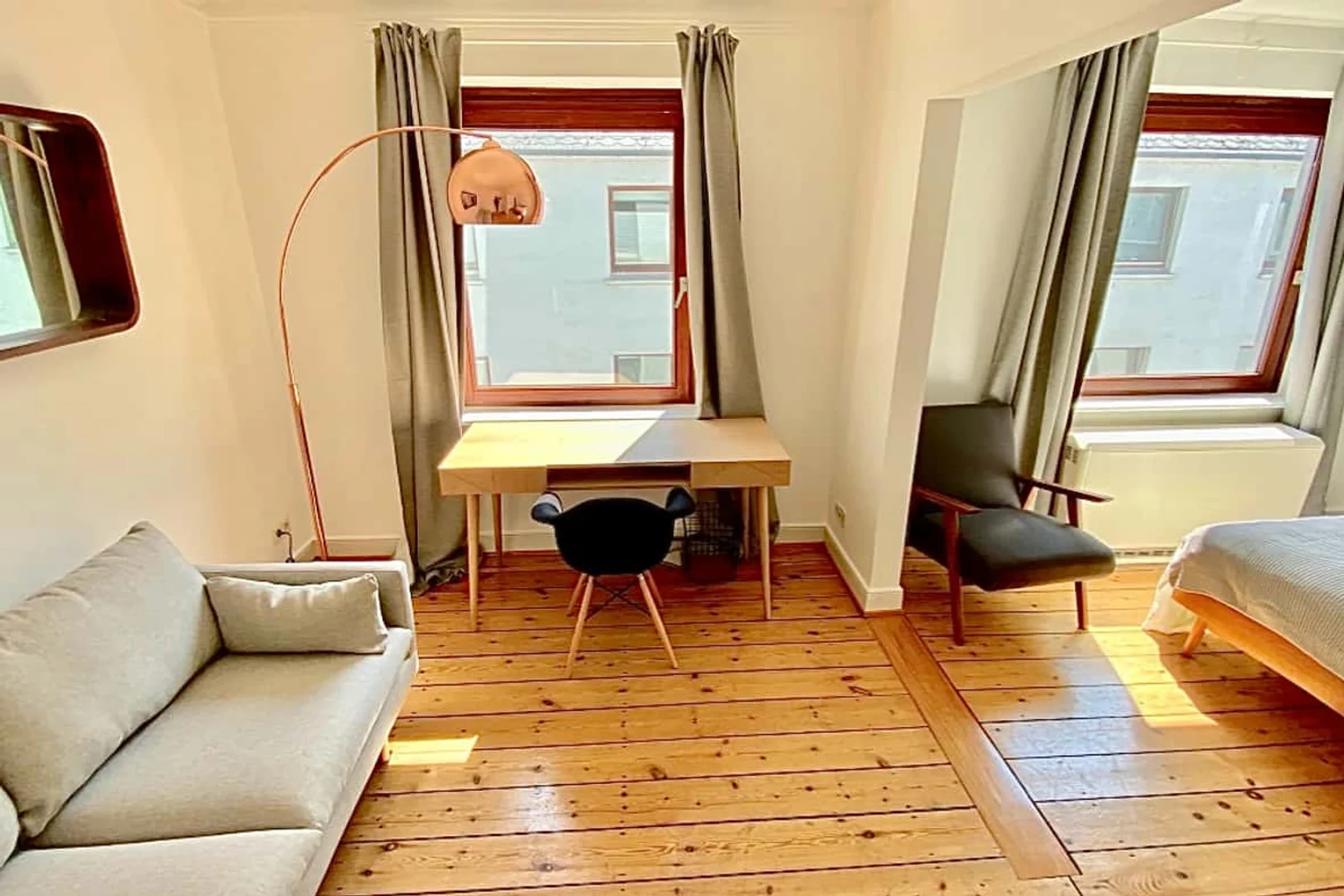 Habitación estudiantil amplia y cómoda en 