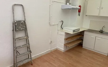 Alquiler de habitación en piso compartido en {area}
