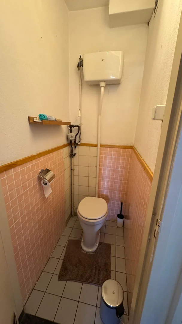Pokój do wynajęcia w mieszkaniu studenckim w , w pełni umeblowany
