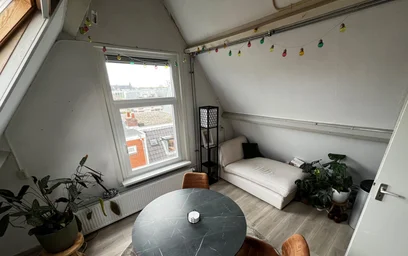 Apartamento inteiro em Prins Hendrikstraat, imagem 3 de 3