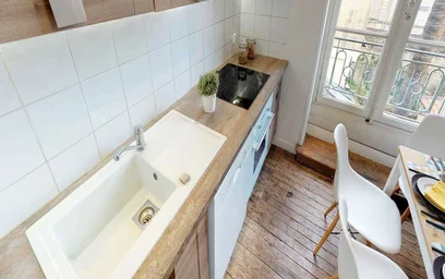 Private room at rue des Deux Ponts, image 12 of 17