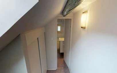 Private room at rue des Deux Ponts, image 14 of 17