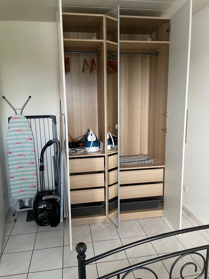 Bright and airy student room with easy university access in