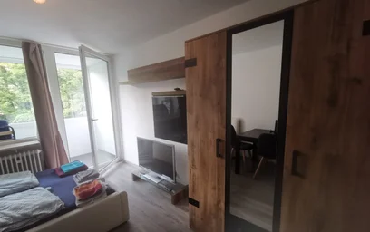 Entire apartment at Landshuter Allee, image 3 of 9