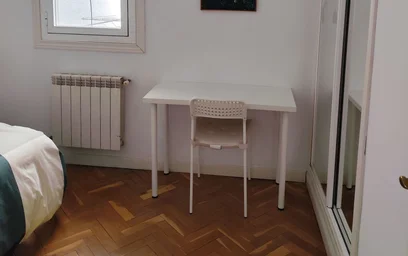 Całe miejsce Calle de Viriato, obraz 10 19