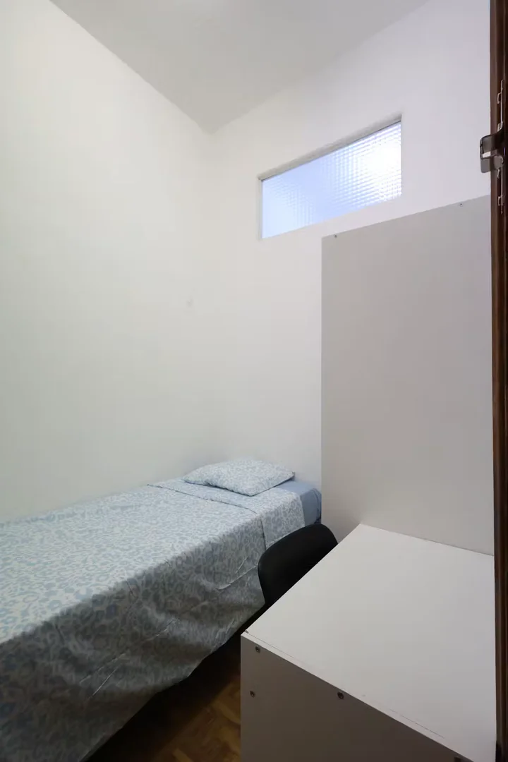 Budget-friendly student room close to campus in