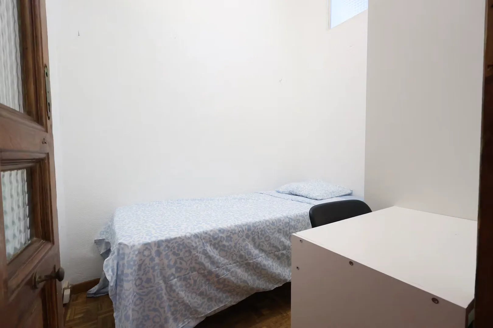 Affordable room for students with ample lighting in