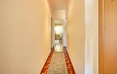 Chambre privée à Rua Luís de Freitas Branco, image 44 de 49