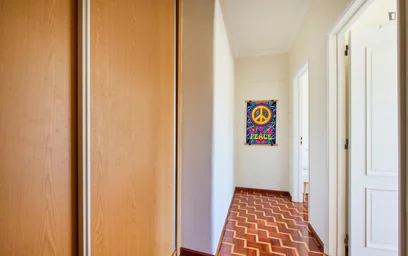 Chambre privée à Rua Luís de Freitas Branco, image 40 de 49