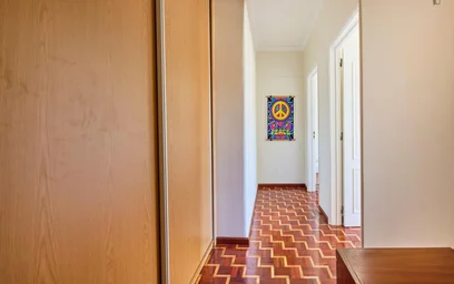 Chambre privée à Rua Luís de Freitas Branco, image 40 de 49
