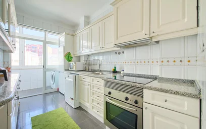 Chambre privée à Rua Luís de Freitas Branco, image 24 de 49