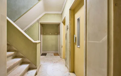 Chambre privée à Rua Luís de Freitas Branco, image 47 de 49