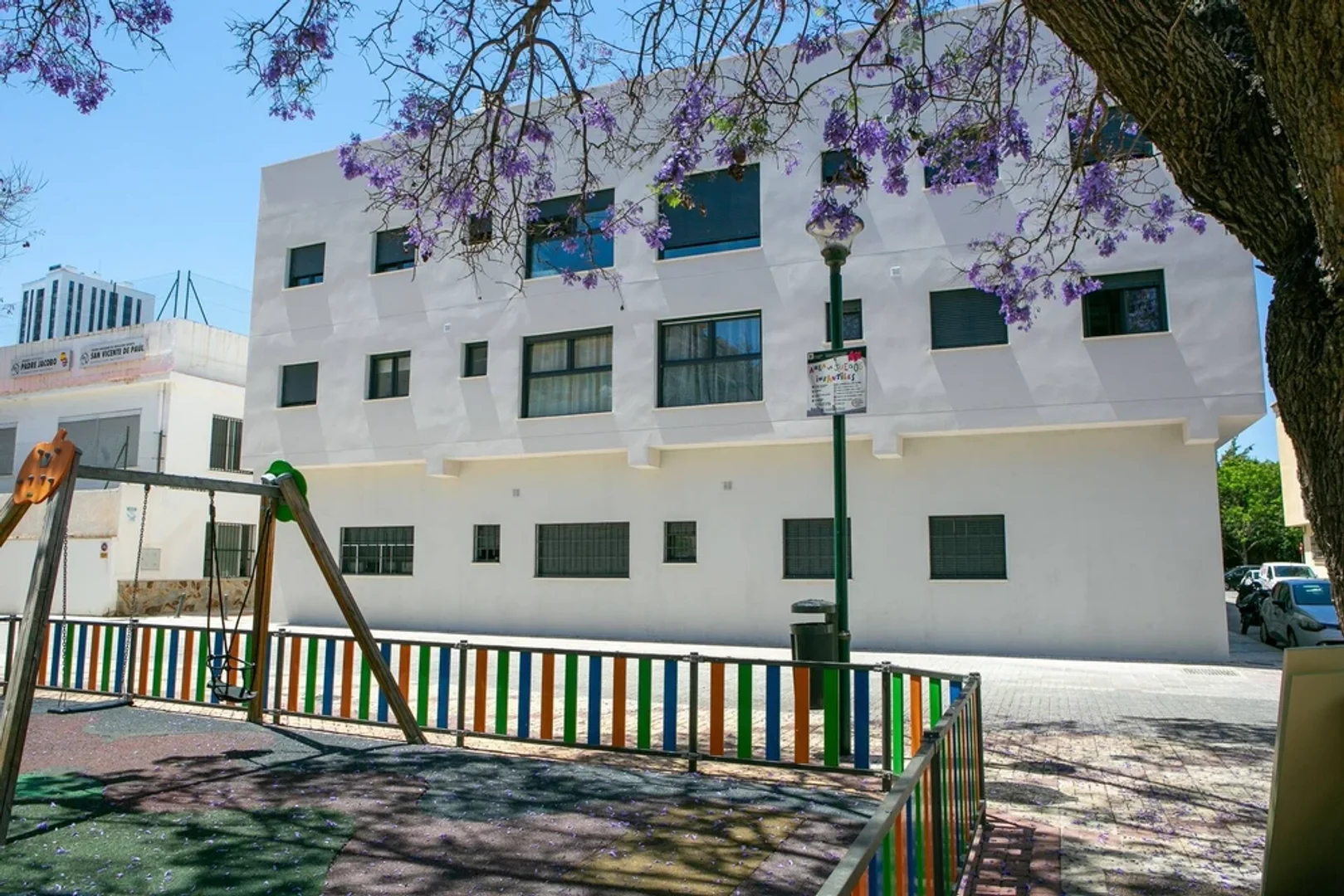 Calle Rafael Salinas 25