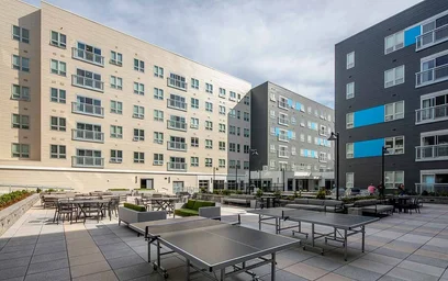 Apartamento inteiro em residência em 919 E Genesee St, Syracuse, NY 13210, United States, imagem 15 de 16
