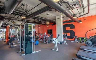Apartamento inteiro em residência em 919 E Genesee St, Syracuse, NY 13210, United States, imagem 12 de 16
