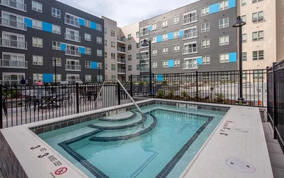 Apartamento inteiro em residência em 919 E Genesee St, Syracuse, NY 13210, United States, imagem 7 de 16