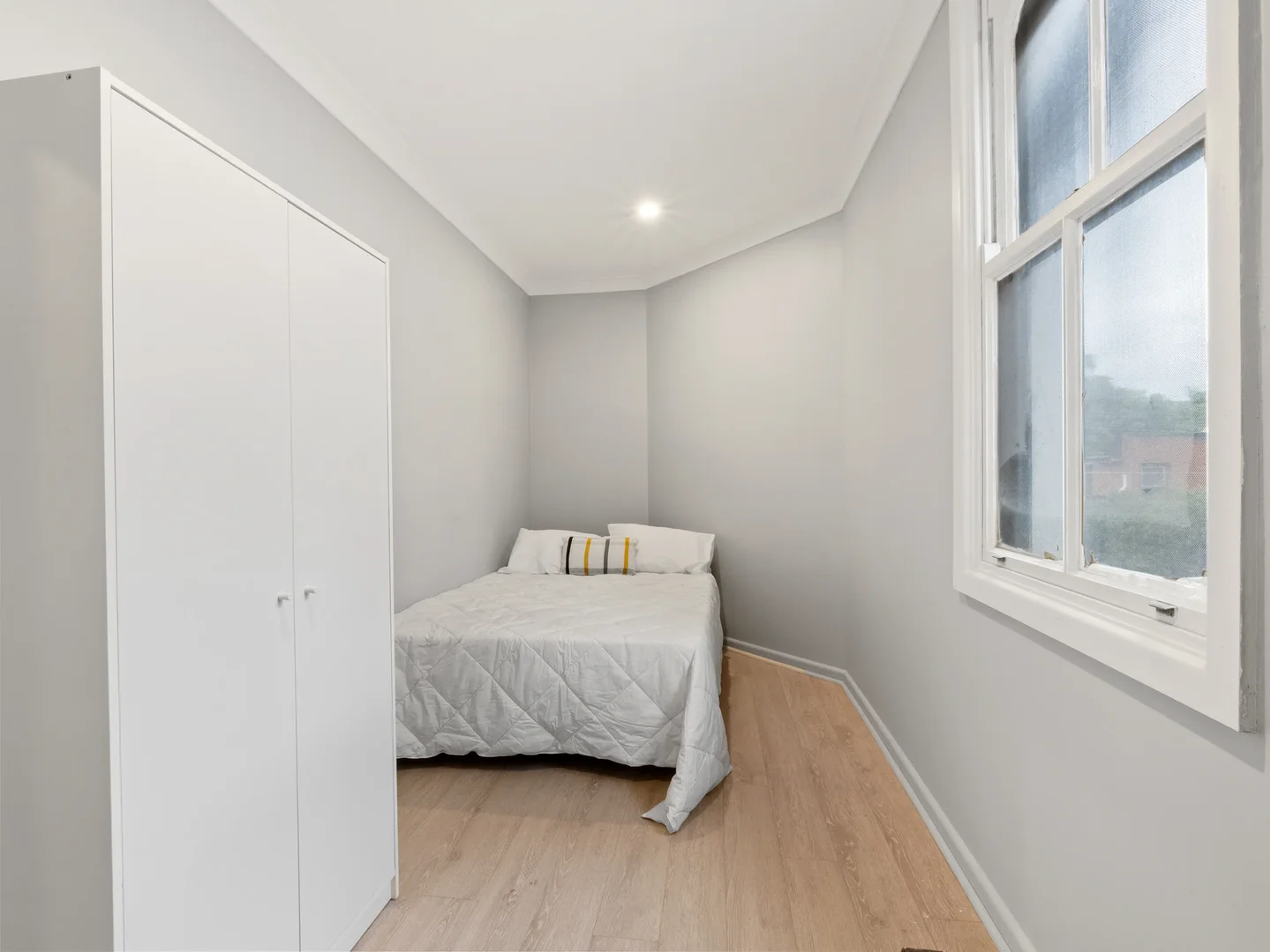 Habitación estudiantil económica cerca del campus en 