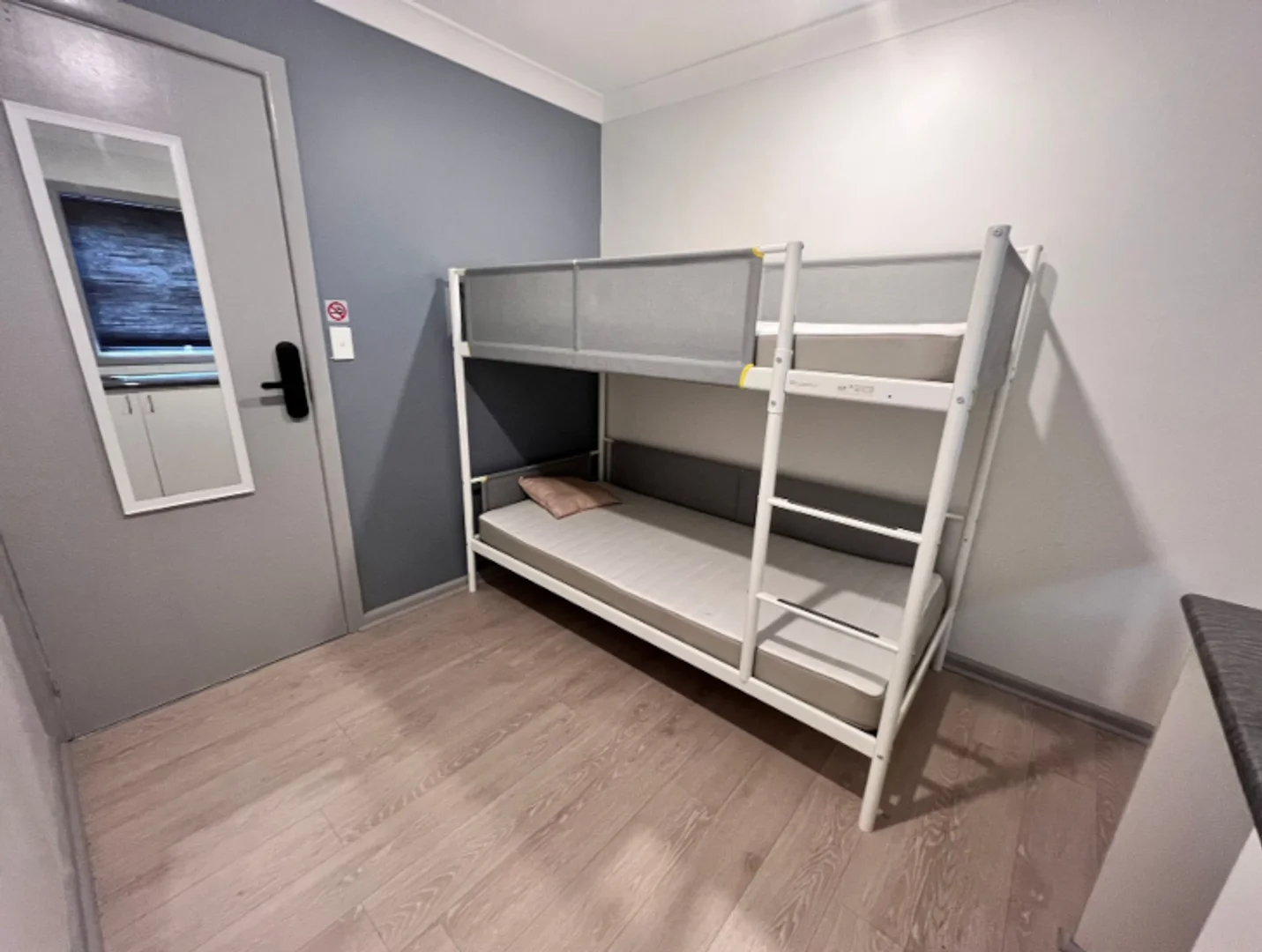 Habitación para estudiantes en  con modernas comodidades
