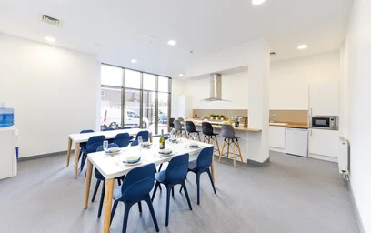 Privatzimmer im Wohnheim in der 28-30 Great Patrick St, Belfast BT1 2LT, United Kingdom, bild 35 von 44