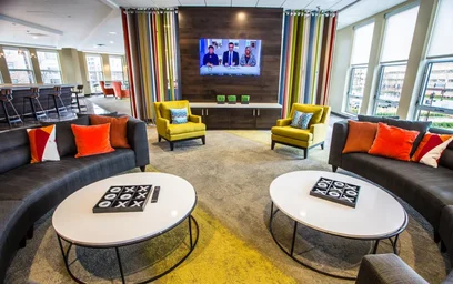 Appartamento intero in residence in 1016 Washington Ave SE, Minneapolis, MN 55414, United States, immagine 8 di 16