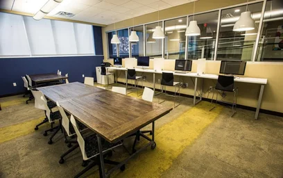 Appartamento intero in residence in 1016 Washington Ave SE, Minneapolis, MN 55414, United States, immagine 6 di 16