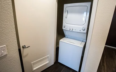 Appartamento intero in residence in 1016 Washington Ave SE, Minneapolis, MN 55414, United States, immagine 14 di 16