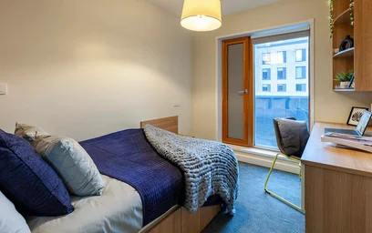 Chambre privée en résidence à 4 Crown Pl, Reading RG1 5AE, United Kingdom, image 1 de 30