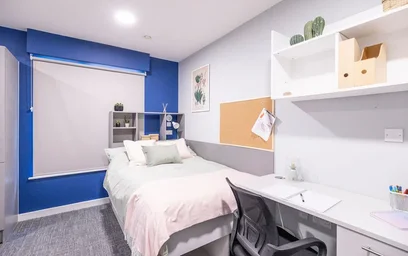 Studio in residence at 1 & 2 Ash Grove, Guildford GU2 8UT, United Kingdom, image 2 of 30