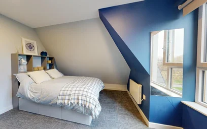 Studio in residence at 1 & 2 Ash Grove, Guildford GU2 8UT, United Kingdom, image 23 of 30