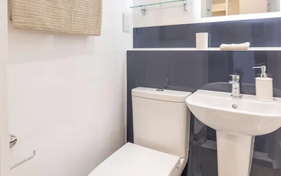 Studio in residence at 1 & 2 Ash Grove, Guildford GU2 8UT, United Kingdom, image 7 of 30