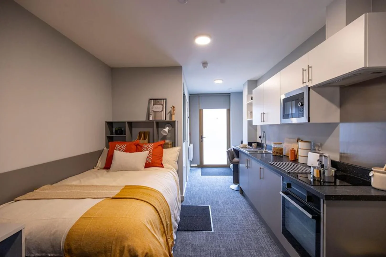 Convenient studio apartment for student living in