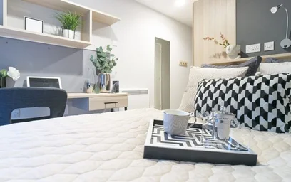 Quarto para alugar ao mês em {area}